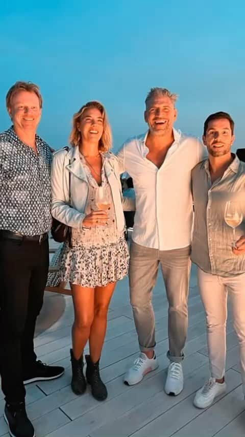 アレクシアのインスタグラム：「Goodbye for now @ibizabay always a pleasure. 😘」