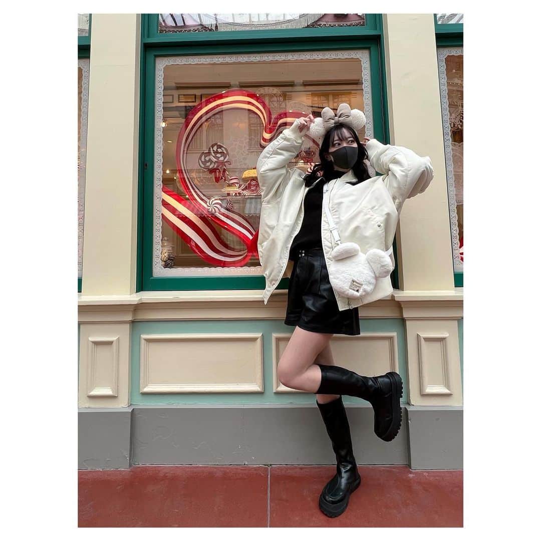 篠崎瑞希さんのインスタグラム写真 - (篠崎瑞希Instagram)「. 🖤🤍🖤🤍」10月28日 18時53分 - m310m__
