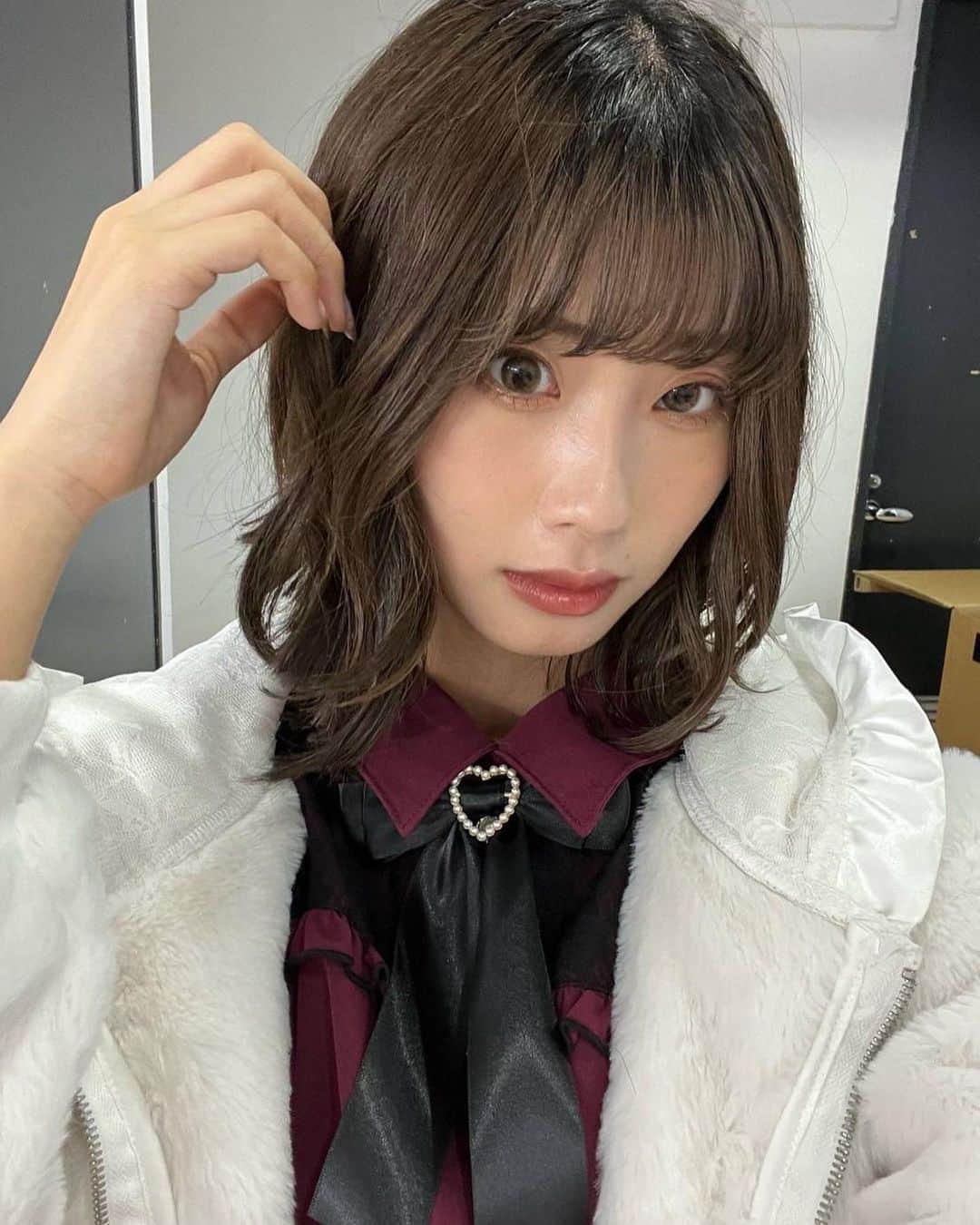 三浦寿莉のインスタグラム：「イオンさんにあるファッションブランド  ダブルフォーカスさんの広告モデルをさせていただいてます✨  配信スタートしてるから見つけたら教えて😗  かわいいお洋服着たのでぜひ 公式アカウントも是非チェックチェック🤎🤎 @doublefocus_jp   #ダブルフォーカス  #イオン  #イオンスタイルオンライン  #ファッションウィーク  #ad #イオンスタイルファッション #プチプラファッション #プチプラコーデ #学生コーデ #ティーンファッション #ストリートカジュアル #姫系量産型」