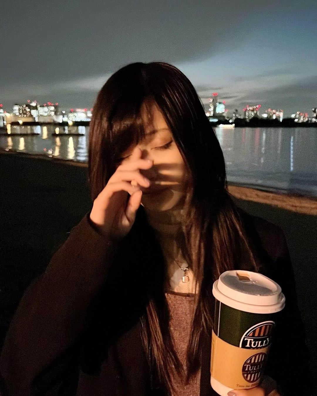 鷲見友美ジェナさんのインスタグラム写真 - (鷲見友美ジェナInstagram)「《うみとタリーズとわたし》」10月28日 20時03分 - jiena_official