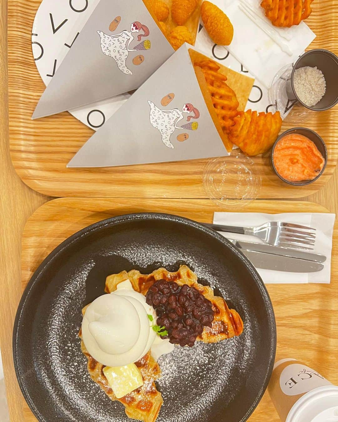 藤木そらさんのインスタグラム写真 - (藤木そらInstagram)「. . I went to a delicious cafe in Nagoya ❤️ The fries and waffles were delicious🙈❣️I love Nagoya gourmet ❤️❤️  名古屋にあるカフェに行ってきました(♥ŐωŐ♥)ポテトもワッフルも美味しゅう🍟🌟 @cafeace_noritake   名古屋グルメ大好きすぎて太っちゃう🥺🥺‼️‼️  さらにさらに。。 話題の @vice.ngy   に行ってきたょ(*^^*)ユニセックスの服が売ってるんやけど、どれも可愛いすぎてドツボ🥰⭐️  ニットgetしたんやけど、またアップいたしますね♥️🙏💭💗  #名古屋グルメ #名古屋 #グルメ旅 #nagoya #ユニセックスファッション #名古屋カフェ #名古屋ランチ #名古屋観光 #グルメ好きと繋がりたい #グルメ女子 #ワッフル #メンズファッション」10月28日 20時31分 - sorafujiki