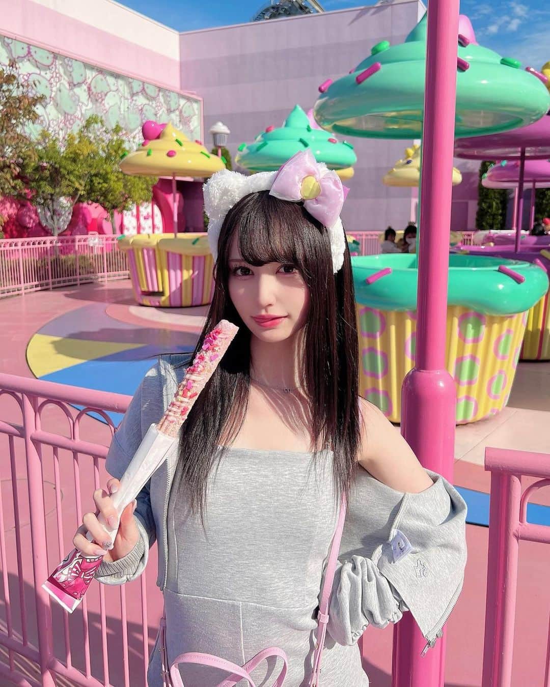 山本望叶さんのインスタグラム写真 - (山本望叶Instagram)「キティちゃんﾐ・◦・ﾐ🎀  #ootd #code #コーデ #meltthelady #ユニバ #ユニバーサルスタジオジャパン #usj #ユニバコーデ」10月28日 20時26分 - mikana.yamamoto