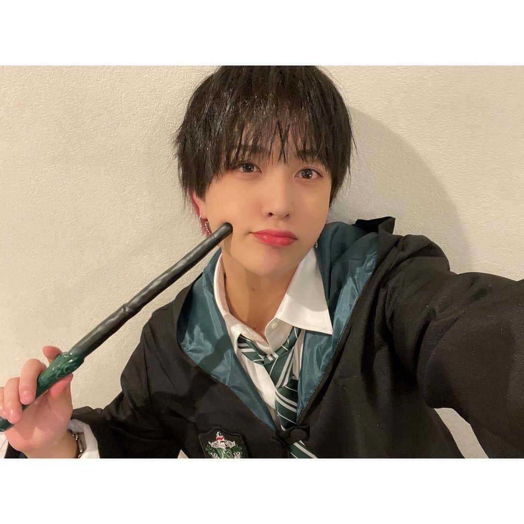 HIROTOのインスタグラム：「スリザリン  #ivvy #hiroto #today #live #selca #photo #jpn #artist #me #l4l #팔로우 #셀카 #instagram #instagood #instasize」