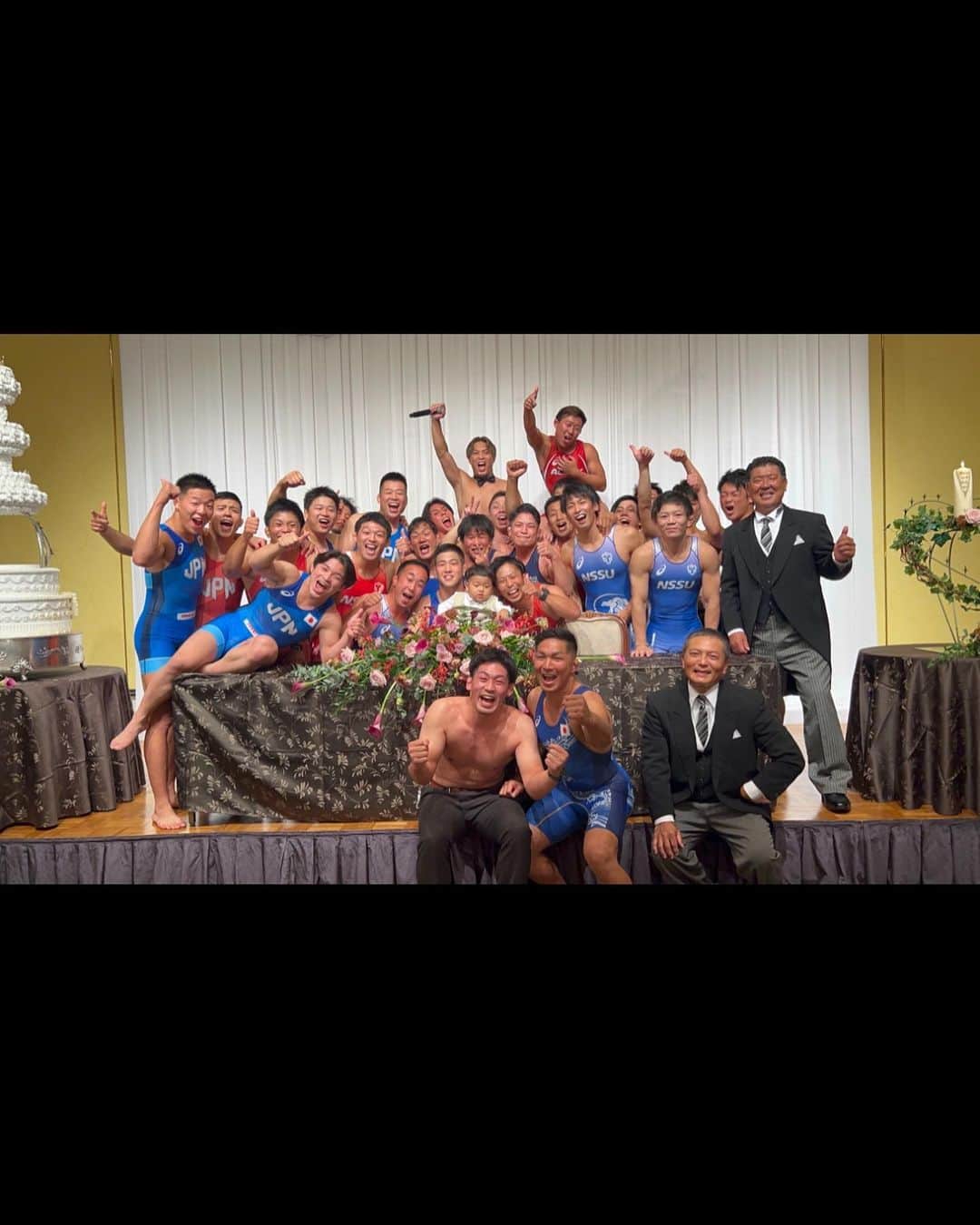 文田健一郎さんのインスタグラム写真 - (文田健一郎Instagram)「- - 翔平先輩の結婚式 in沖縄 - とても素晴らしく、とても日体らしい式でした😇笑 - 末永くお幸せに。。。」10月28日 23時16分 - nyankowrestler