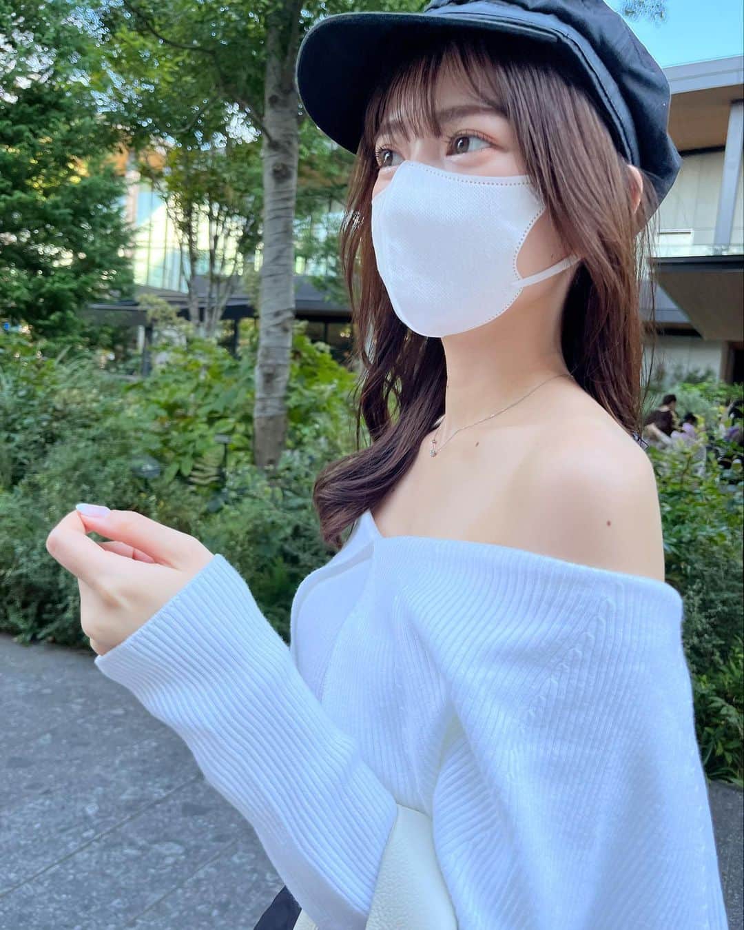 桑島 夢さんのインスタグラム写真 - (桑島 夢Instagram)「. このコーデ可愛すぎた🥹🤍 トップスもスカートも好評すぎ❤️‍🔥  tops @eimyistoire_official  skirt @violettaofficial_jp  bag @polene_paris   #150cmコーデ#低身長コーデ #violetta#violetta_code#ヴィオレッタ #eimyistoire#エイミーイストワール」10月29日 19時57分 - yumepi23