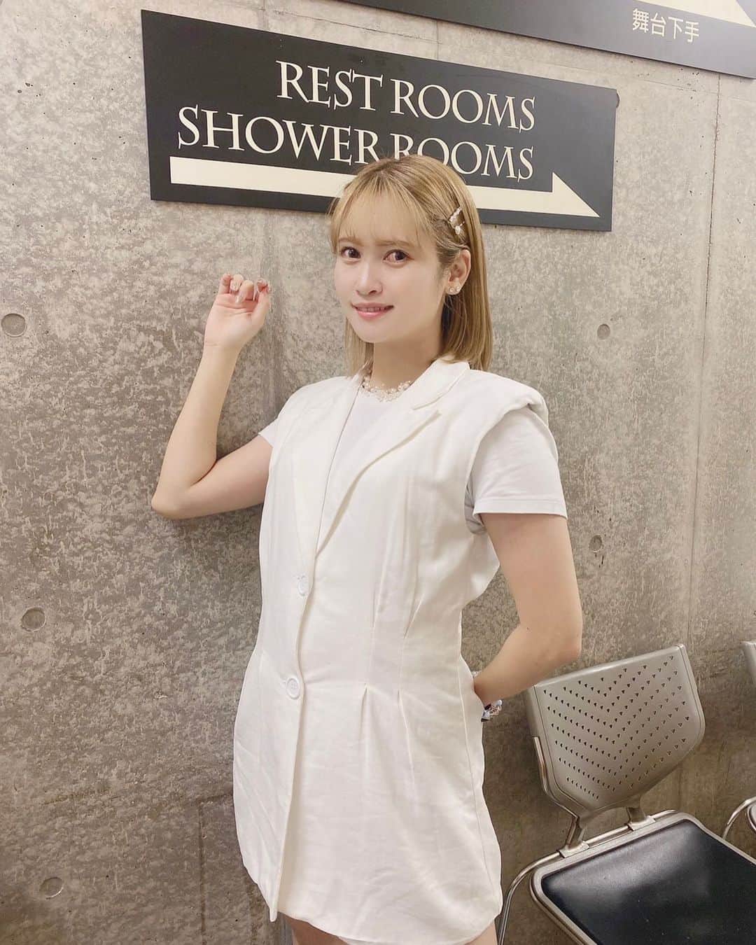 のインスタグラム：「💛💛💛  #instagood #likesforlike #fyp」