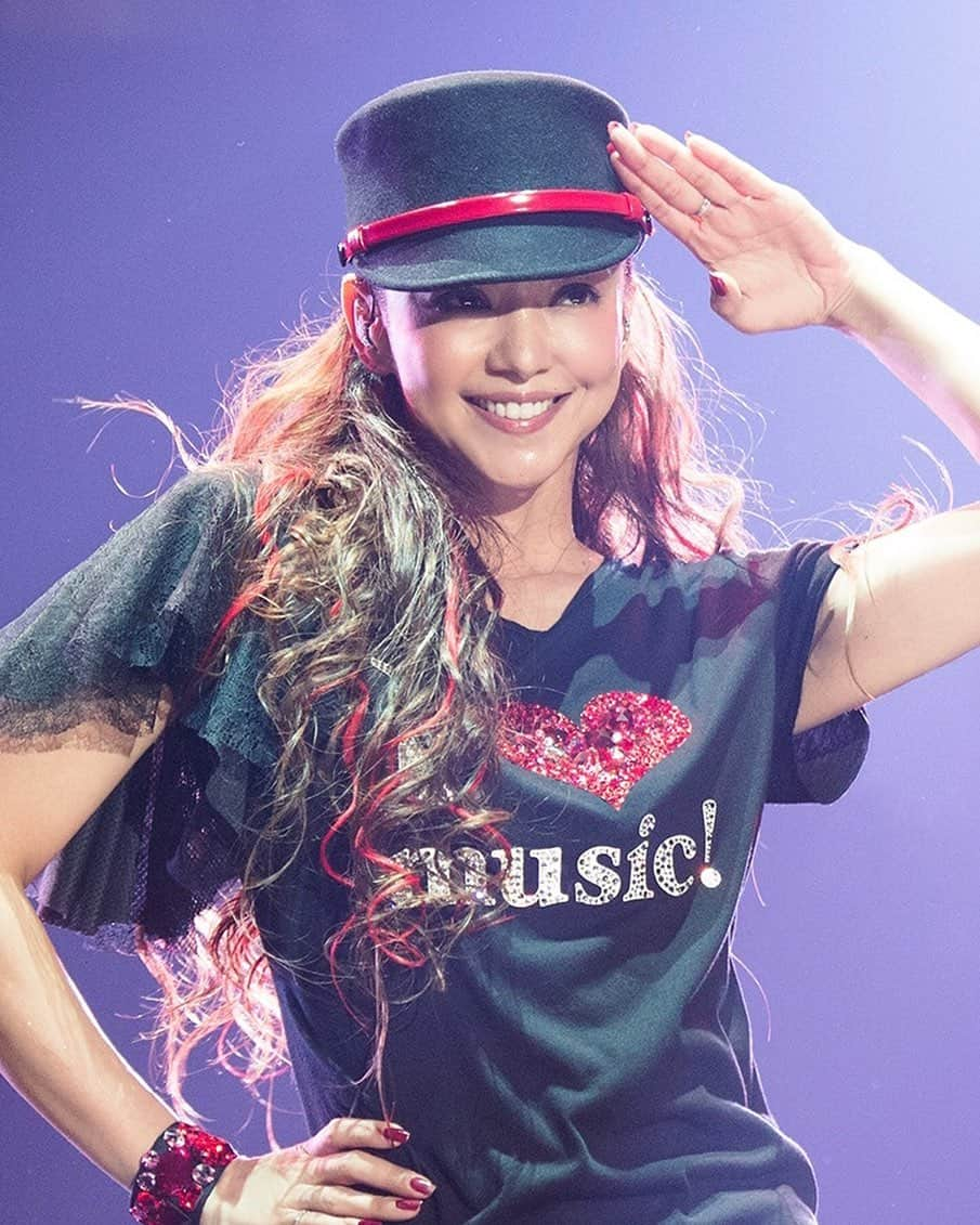 安室奈美恵　ファンアカウントのインスタグラム：「✨Japanese great songstress "NAMIE AMURO"✨ ✨Please enjoy her wonderful song and dance✨  #安室奈美恵#安室ちゃん #安室ちゃん好きな人と繋がりたい  #namieamuro #amuro#namie #music#song#live#style #beauty#cute#happy #smile#笑顔#peace #かわいい#大好き #love#singer#diva #swag#cool#tbt #fashion#nature#hair #dance#friendship」