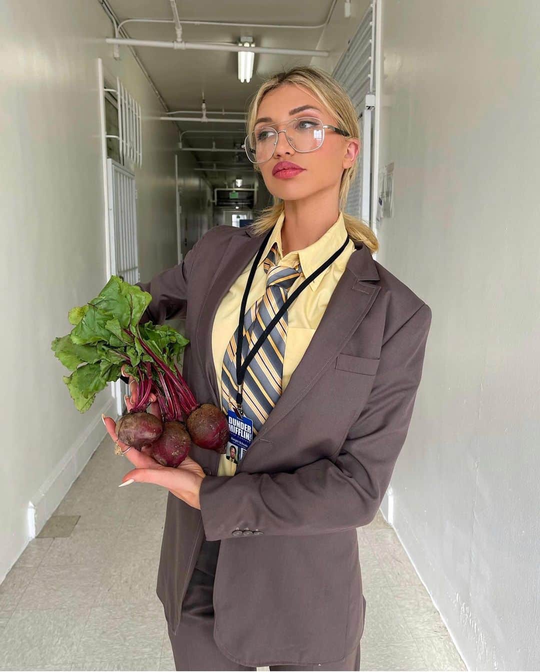 のインスタグラム：「Posting this a 3rd TIME because IG keeps removing it but once again I am fighting the good fight and also danger is my middle name XOXO 🎃 . Also if you haven’t watched my stories it was removed for violating community guidelines in the form of: “hate speech, bullying, harassment, graphic violence and nudity” 🥰」