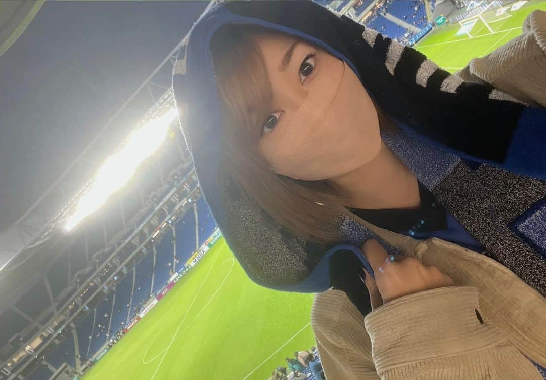 矢代梢のインスタグラム：「ホーム最終戦⚽️ 大きな大きな勝ち点3👏✨✨ 次も勝利して絶対にJ1残留しよう！！ #ガンバ大阪 #ホーム最終戦 #勝ち点3 #勝利 #やっぱ声出し応援は最高 #最高の雰囲気 #ガンバサポーター」