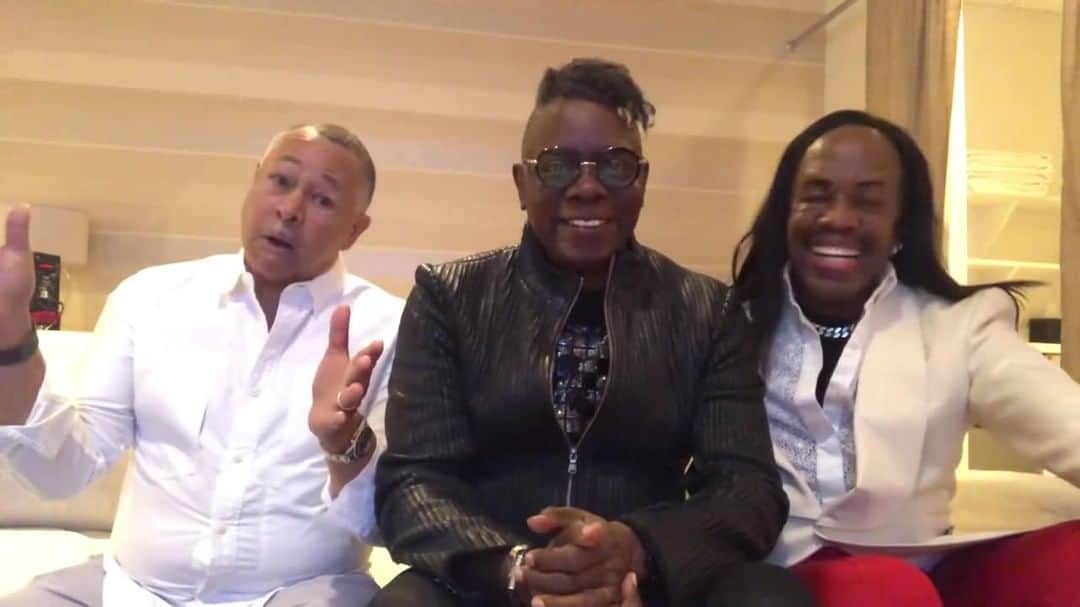 アース・ウィンド・アンド・ファイアーのインスタグラム：「The only official listing of Earth, Wind & Fire tour dates can be found at EarthWindAndFire.com/tour - always check before buying tickets. If it’s not listed there, it’s not us! 🌍💨🔥」