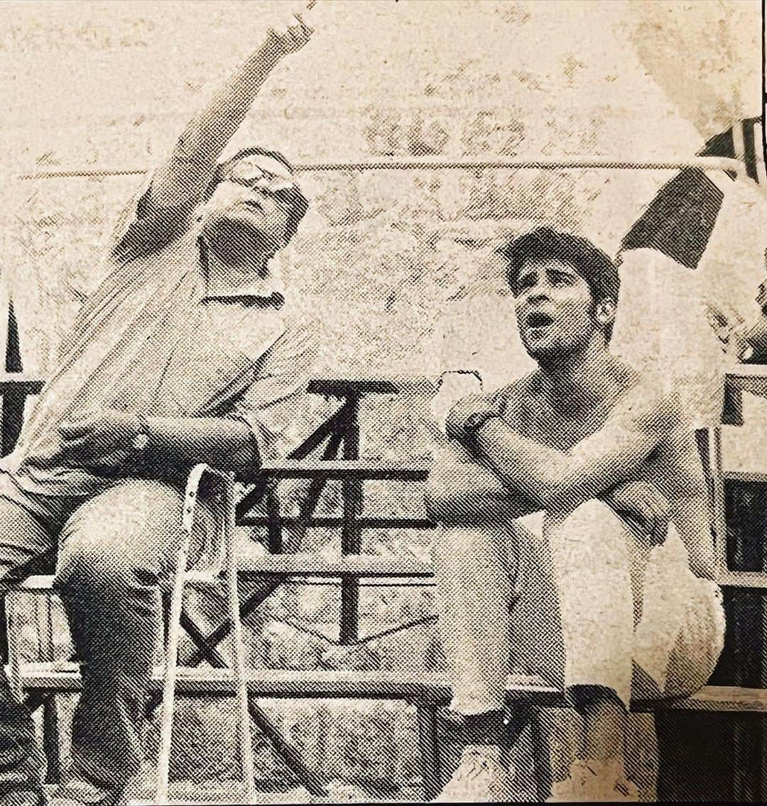 ゴラン・ヴィシュニックのインスタグラム：「Another cool, oldie find... Late 90's ...😱😉... #dubrovnik with my dear Jupa... on #lovrijenac fort... (old newspaper PHOTO...)」