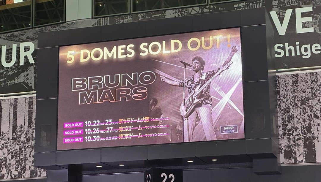KYOHEYさんのインスタグラム写真 - (KYOHEYInstagram)「Bruno Mars JAPAN TOUR 2022行ってきました☺︎︎ アレンジもフェイクも、次元違いの圧倒的クオリティでかっこよすぎました、 あっという間の夢の時間、ありがとうございました！☺︎︎   #ブルーノマーズ  #BrunoMars  #Japantour2022  #東京ドーム  #5domessoldout」10月30日 14時49分 - kyohey5