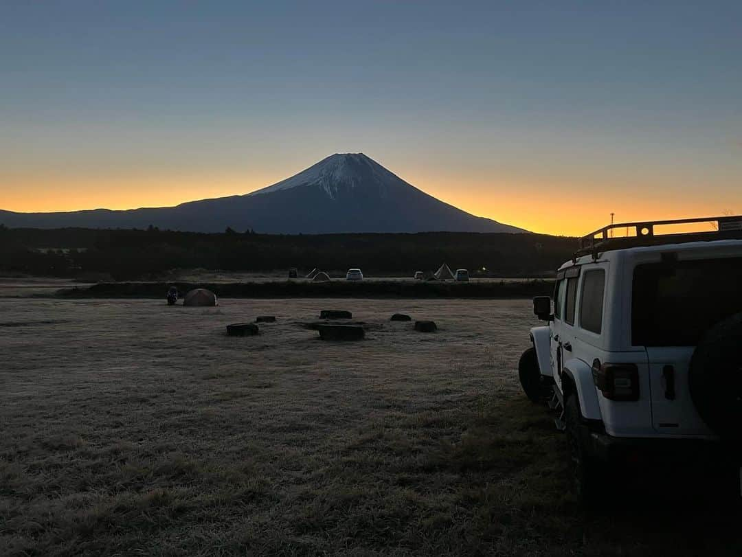 サイヤマングレートさんのインスタグラム写真 - (サイヤマングレートInstagram)「筋肉jeep富士山キャンプ！！！」10月30日 13時49分 - saiyaman_great