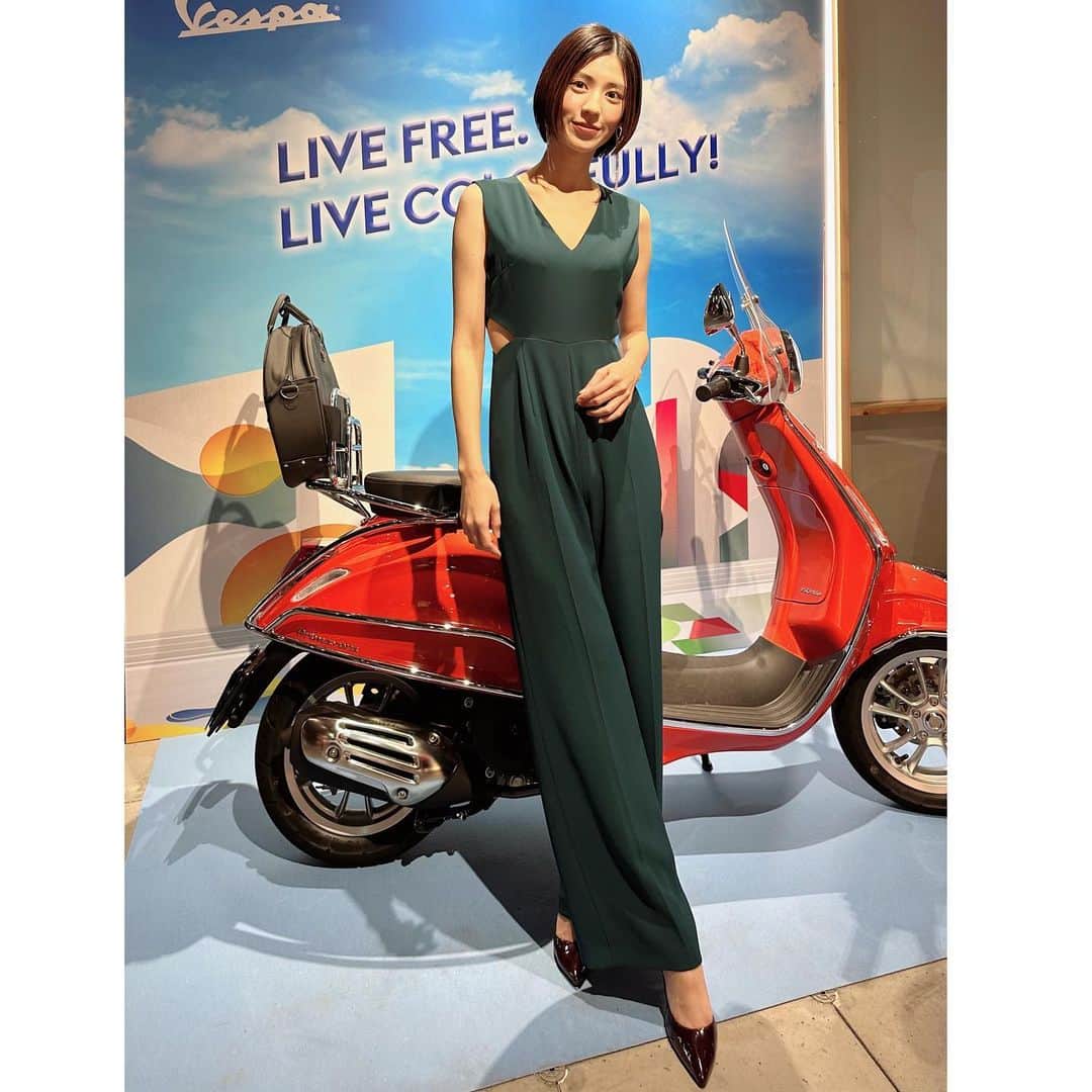 のインスタグラム：「今回イベントで 素敵な衣装、ヘアメイクをしていただいたので そちらをご紹介します🥰 写真にもタグ付けします♪  👗👠@ambientofficial  💇🏻‍♀️💄@chiharuboucle   私自身も気分が上がった夜でした🥰 Grazie mille!!」