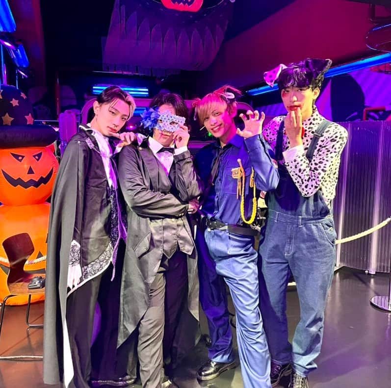 のぶはるのインスタグラム：「👻HAPPY HALLOWEEN🧛‍♂️」