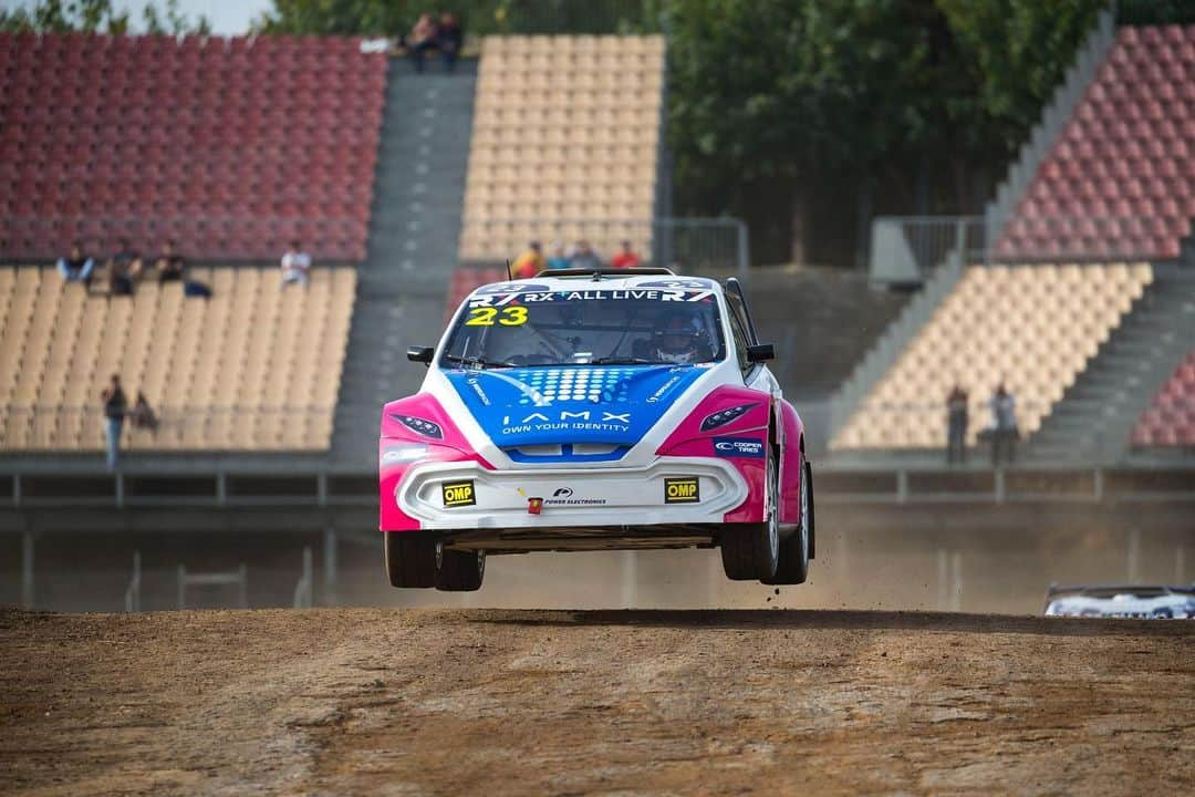 ニック・ハイドフェルドのインスタグラム：「Some pics of my first day racing in #RX2e at @fiaworldrx event in @circuitdebcncat . More heats and races today.」