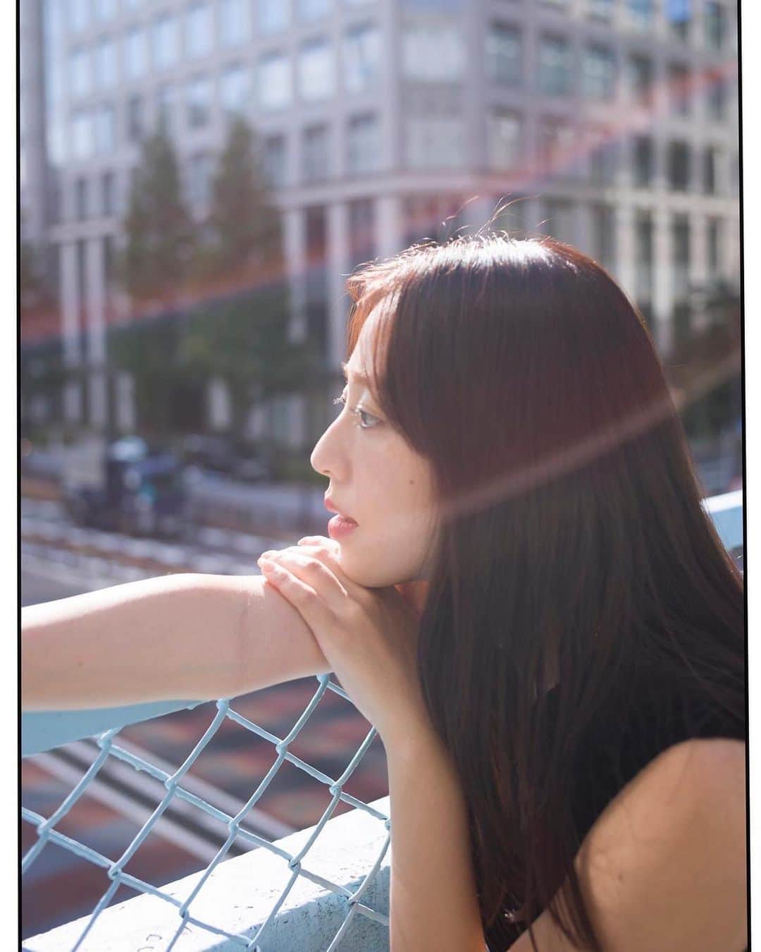 江藤百香のインスタグラム：「✨✨  #portrait  photo by @eijiebara」
