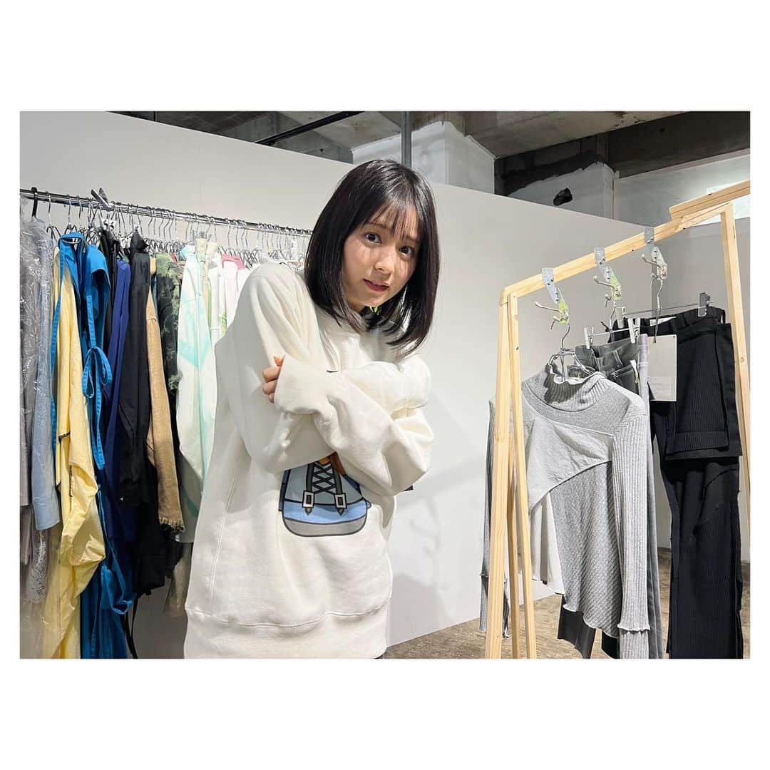 のインスタグラム：「♡  ♡ #青春シンデレラ 第3話 ♡ ABCテレビにてきょう深夜0:25〜  放送まであと3時間をきりました🐻🤍  あの洋服が登場！？ 美月とのお買い物中に急展開🫠🔥  今宵も #青春シンデレラ で感想など お待ちしております🫶🏻  #TVer #GYAO にて第1話、第2話 見逃し配信中！予習、復習お忘れなく🕊  #久間田琳加」