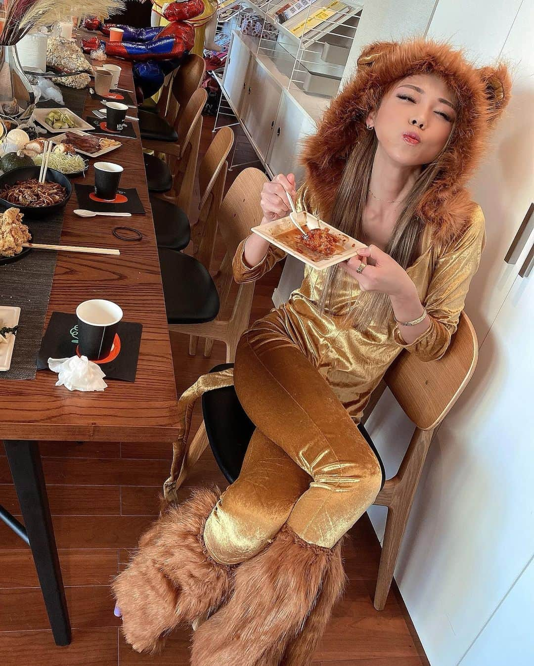 角田麻央さんのインスタグラム写真 - (角田麻央Instagram)「HAPPY HALLOWEEN🦁💟 たくさんの笑顔が見れて母さんは幸せだよ🚀💚💕🔥 #HALLOWEEN #disney #ハロウィン2022 #愛息子 #👩‍👦」10月30日 22時42分 - maotsunoda888