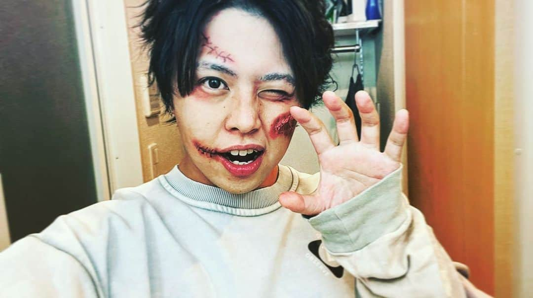 翔ちゃんのインスタグラム：「#ハロウィンメイク 🎃」