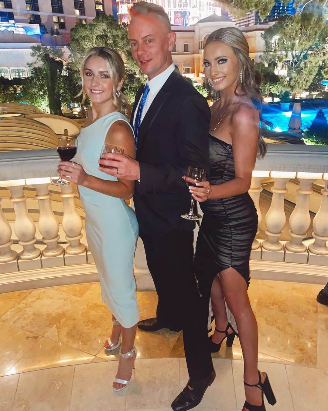 Paige Rydbergのインスタグラム：「Someone hit the jackpot for LOVE! This weekend was filled with so much love, laughter and friendships. Congrats to the most beautiful couple🤍」