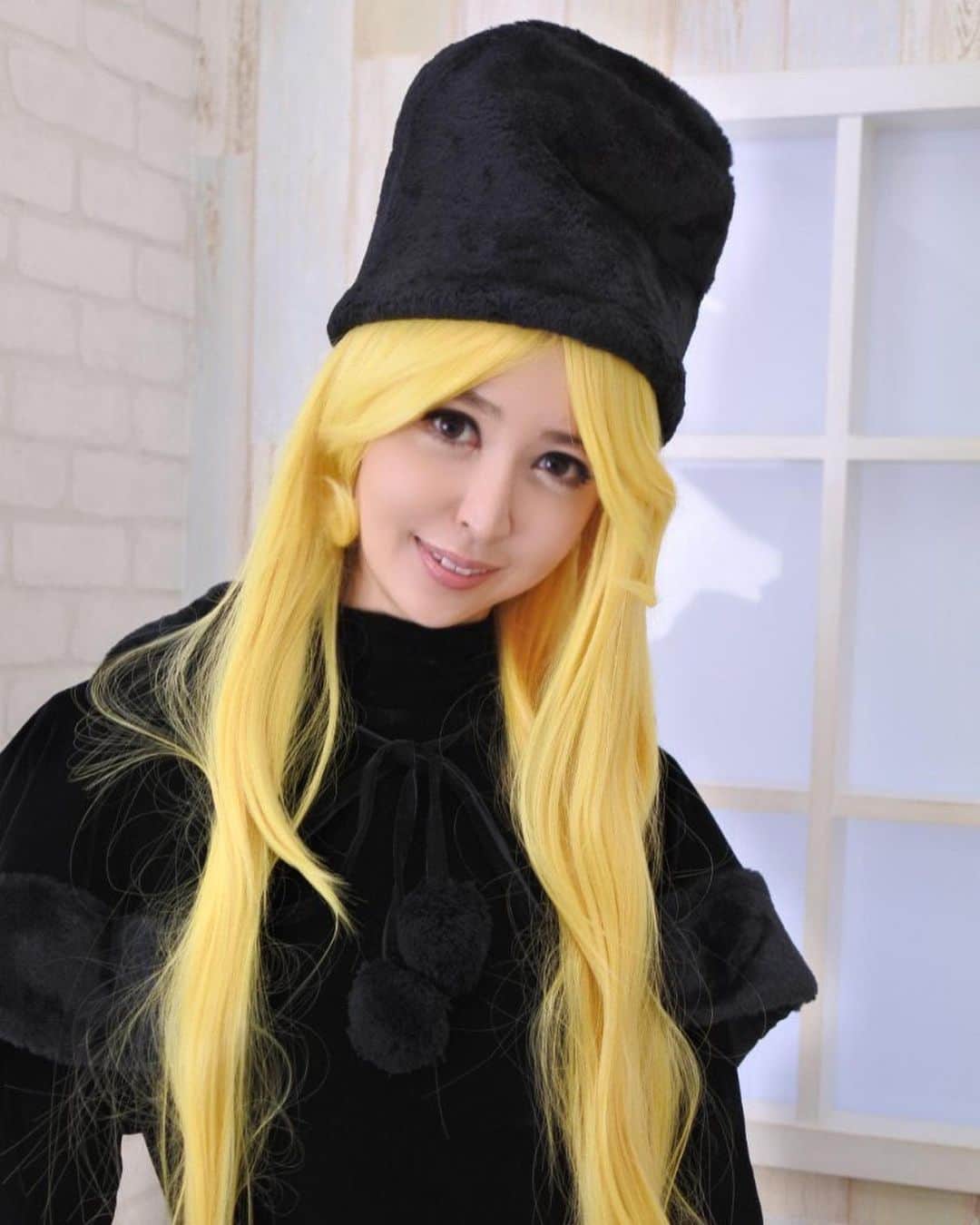奥村美香のインスタグラム：「ハッピーハローウィン🎃 #メーテル　#銀河鉄道999  #コスプレ #撮影会」