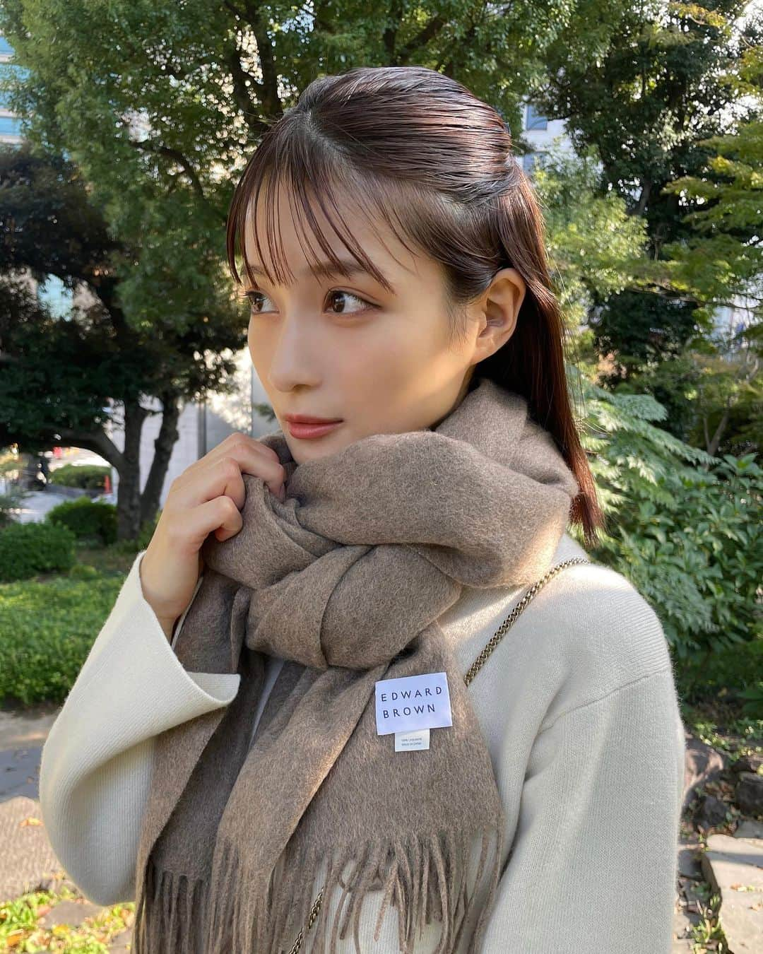 織田奈那のインスタグラム：「今日で10月終わるのやば ハロウィン何かするのみんな ねえYouTubeでも紹介したんだけどこのGUのワンピースかわいくない？高見えなんだけど！凄い着てる！  舞台の稽古も始まりました( ◜◡◝ ) 楽しくやってます( ◜◡◝ )」