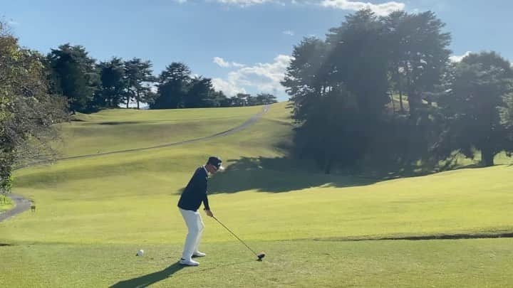 こいずみさきのインスタグラム：「久々のゴルフ⛳️ 天気も良くて最高でした🍺 グリーン周りはボロボロ！笑  #ゴルフ #golf #群馬 #藤岡ゴルフクラブ #fyp」