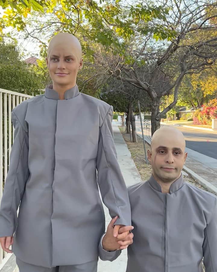 Anwar Jibawiのインスタグラム：「Just the two of us ❤️ Dr. Evil & Mini Me」