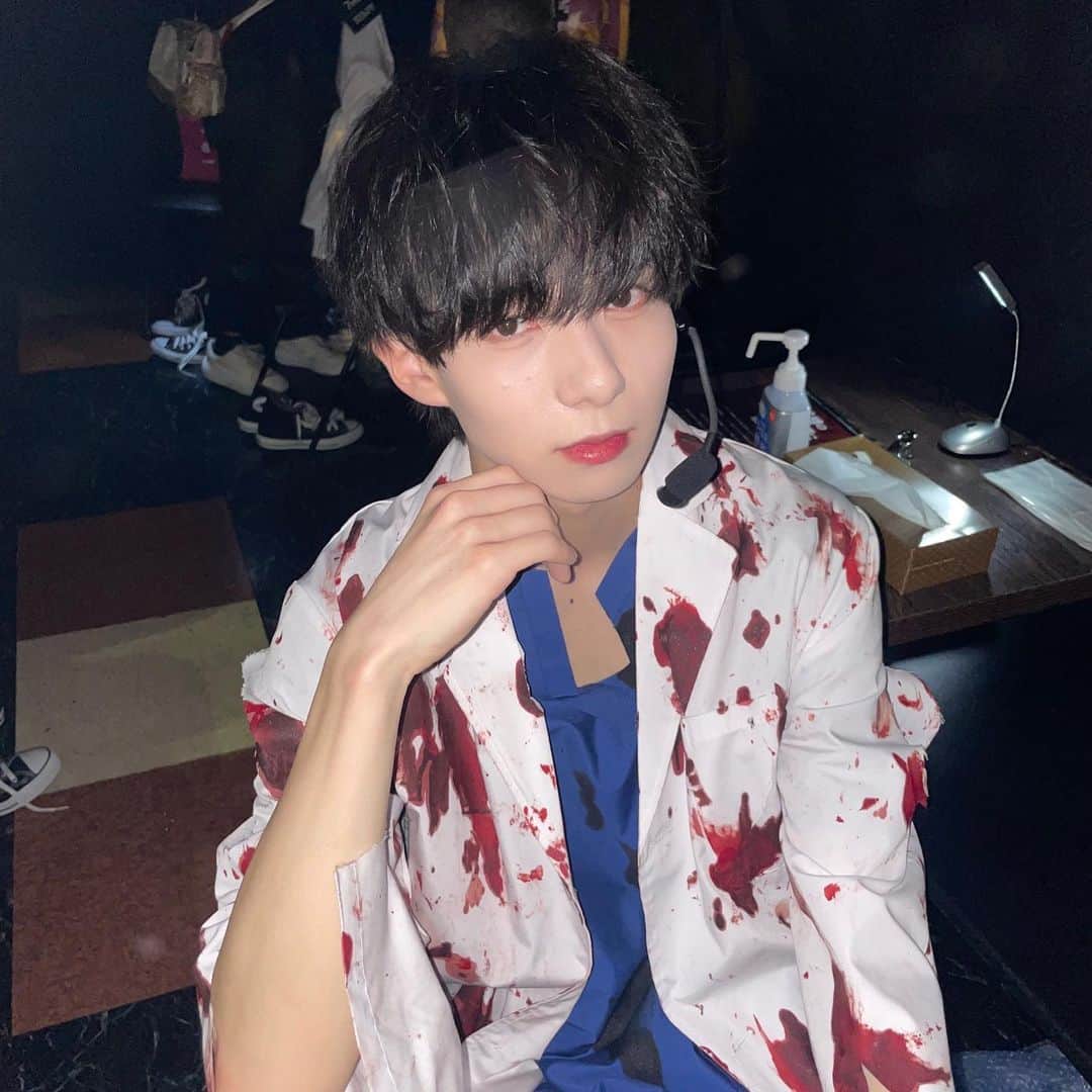 宇佐美健土のインスタグラム：「ハピハロウィン🎃 みんなはコスプレした？」