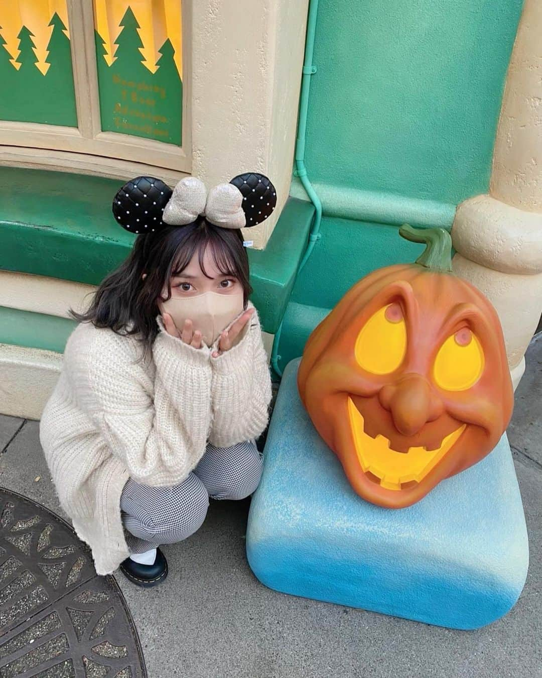 葵なつみのインスタグラム：「Happy Halloween🎃  #ディズニー」