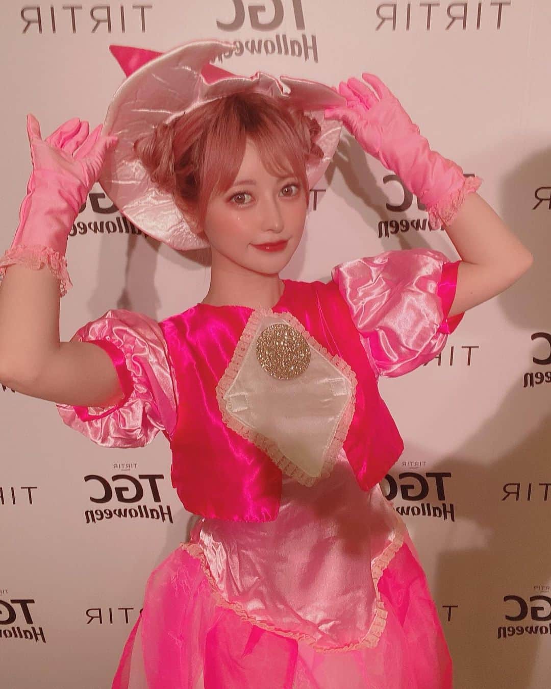 まりなちゃんのインスタグラム：「ハロウィン2022はおジャ魔女ドレミ🎵」