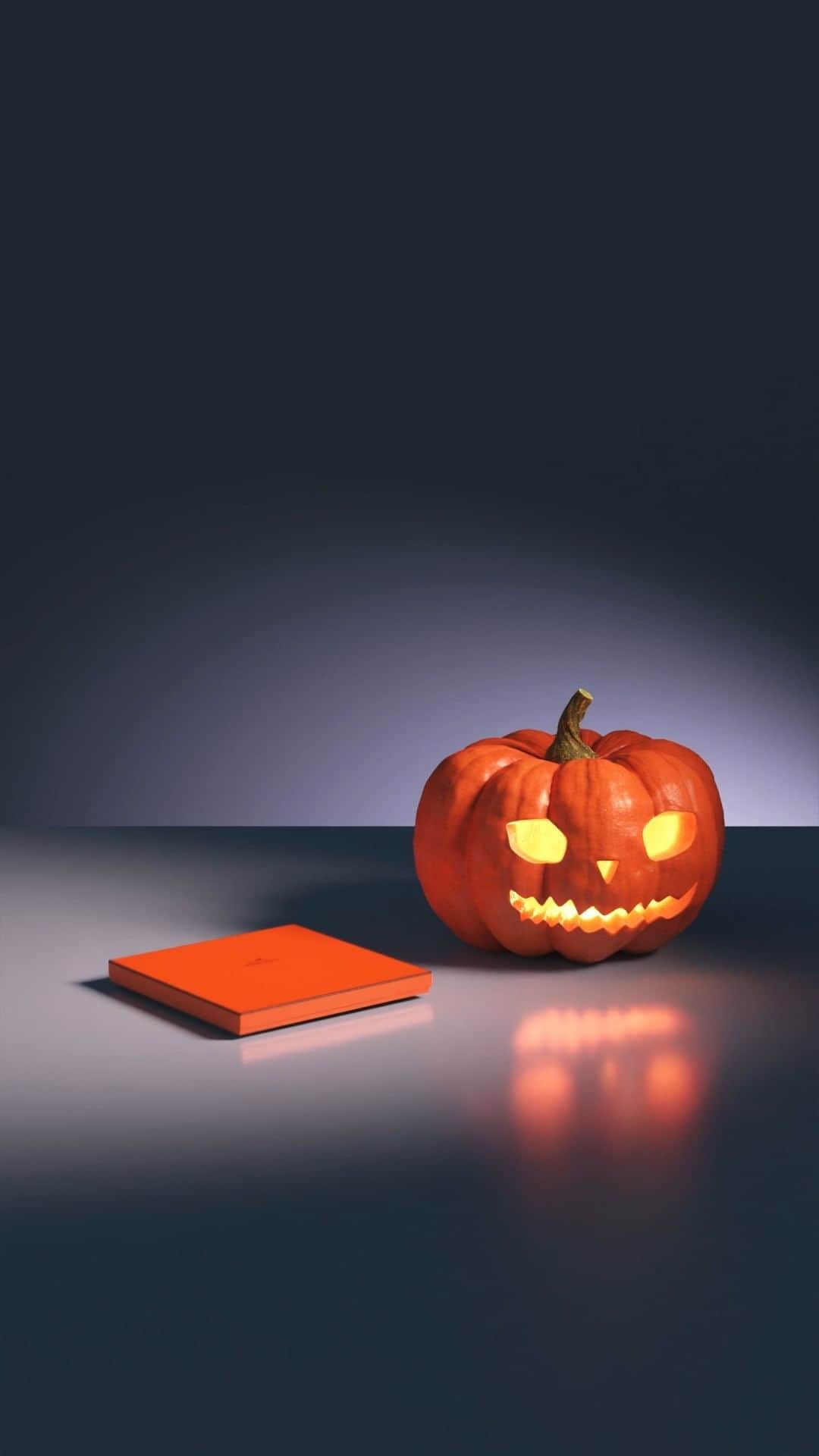 エルメスのインスタグラム：「Boo! 🎃​ Goosebumps by Hermès. ​ Animation by @hospice_1er  Music by @buddy.audio   #FearNot​ #Hermes​」