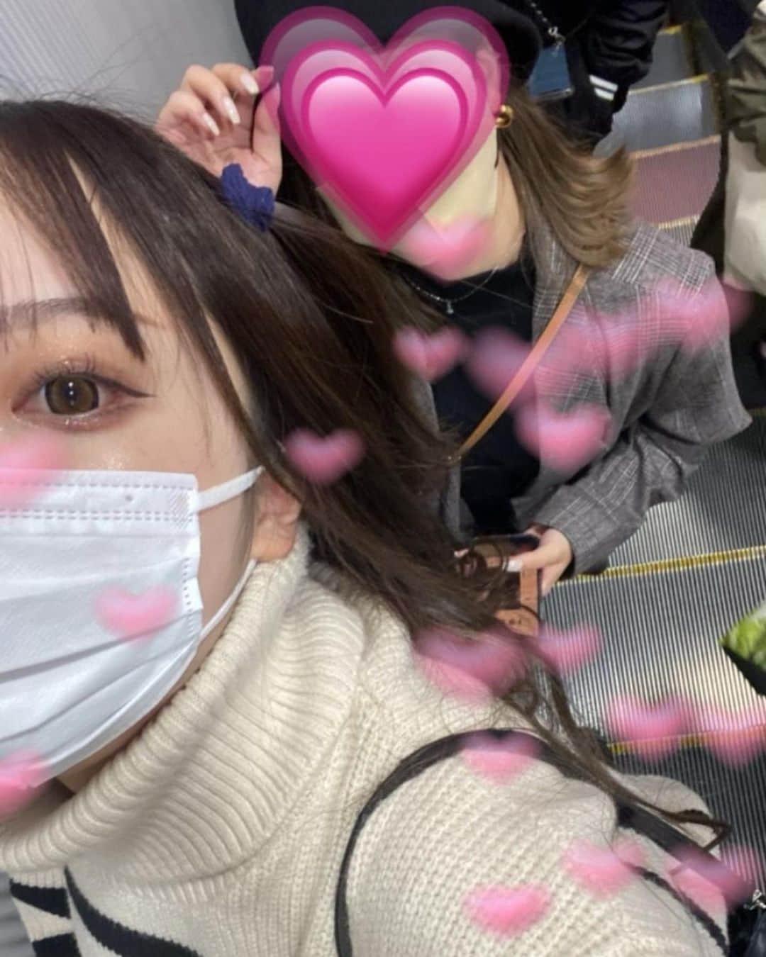 おもてちゃんのインスタグラム：「ハーフツインぴょいん🍼」