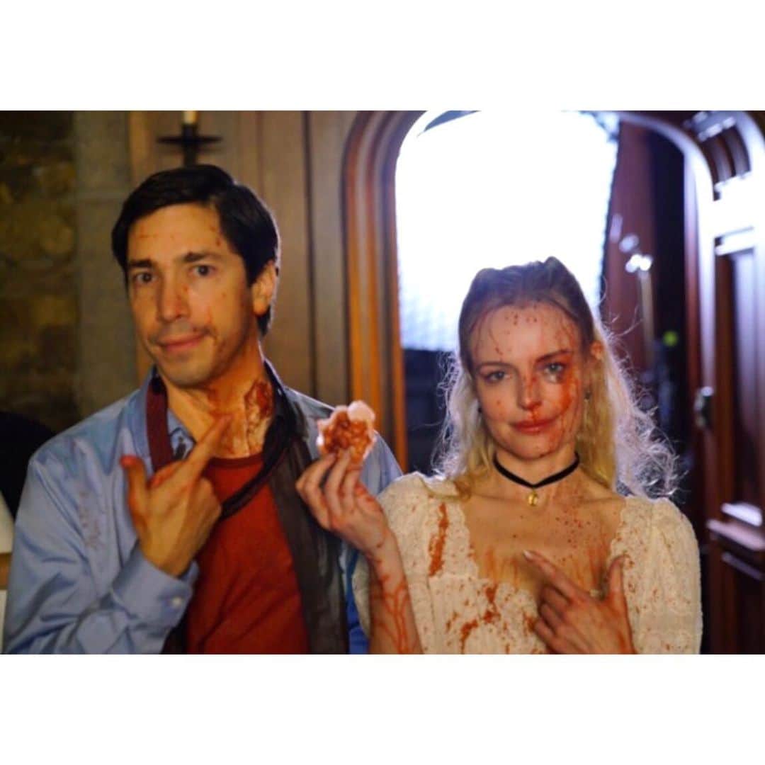 ケイト・ボスワースのインスタグラム：「I love your guts. 🫀🧛‍♀️🩸」