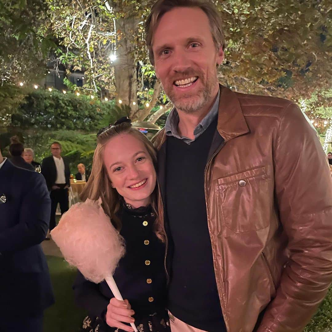 テディ・シアーズさんのインスタグラム写真 - (テディ・シアーズInstagram)「An unforgettable premiere for A Walton’s Thanksgiving last night. Check us out Sunday Nov 20th at 8pm EST. Enjoy the show 🧡🦃🍁🍂 #thewaltons #awaltonsthanksgiving @thecw @warnerbrostv」11月16日 8時12分 - teddysears