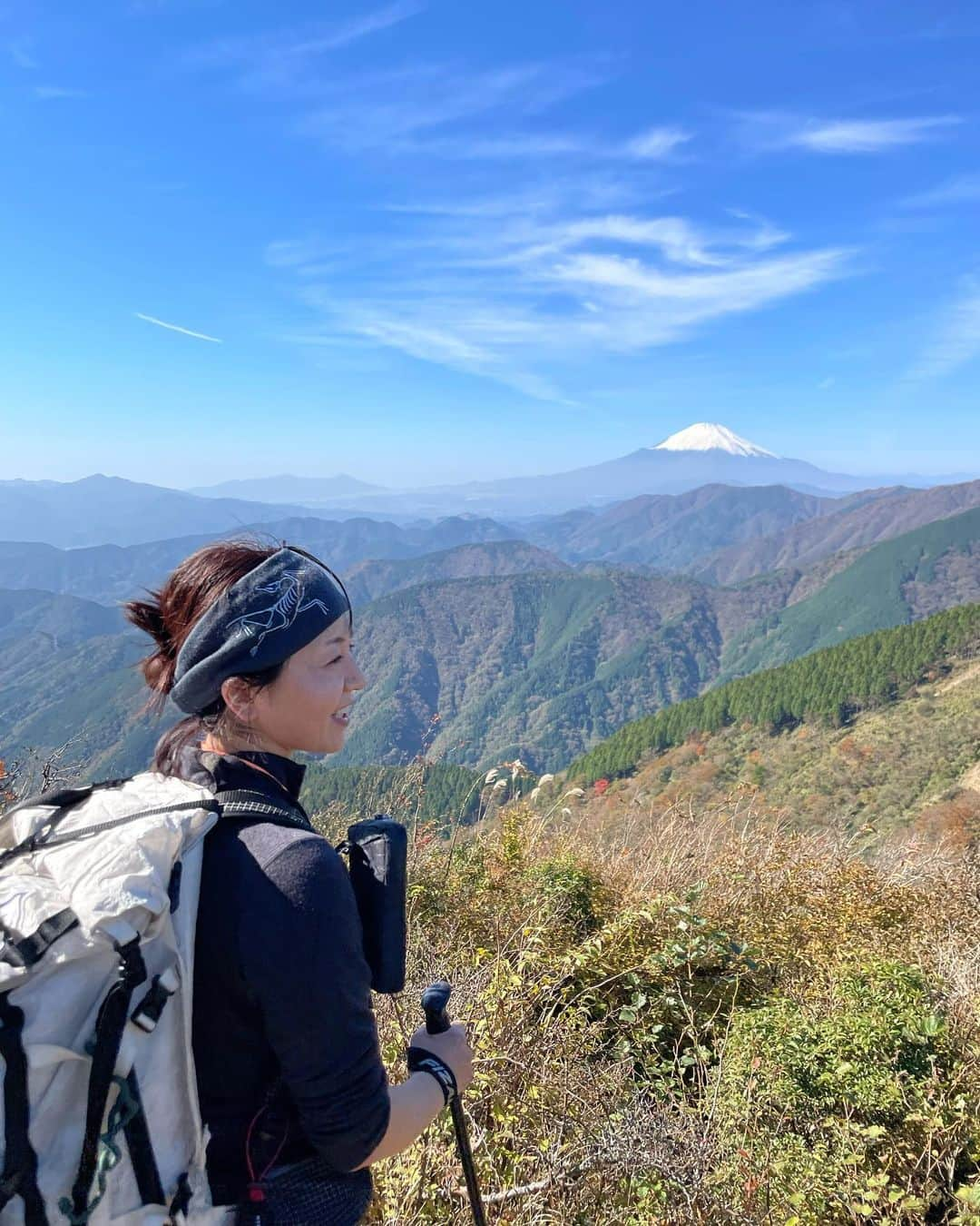 大橋未歩さんのインスタグラム写真 - (大橋未歩Instagram)「年末年始に行く山、決めた😆 歩いてみたかった国。 地図とにらめっこして 計画を練るのに丸２日かかった。 ってたった２日かい笑  これは去年の丹沢。  皆さまは年末年始の予定、決めましたか？🥰  #年末年始　 #ワクワク  #歩山家  #登山 #海外登山 #ロングトレイル」11月16日 0時30分 - o_solemiho815