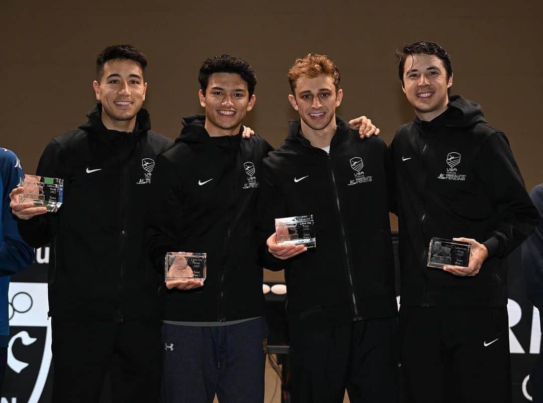 アレクサンダー・マシアラスのインスタグラム：「GOLD at the first Team World Cup of the season! After a disappointing finish in the individual event, I’m proud of how we were able to bounce back and raise our game for the team.  Can’t wait to get back out there next month in Tokyo!」