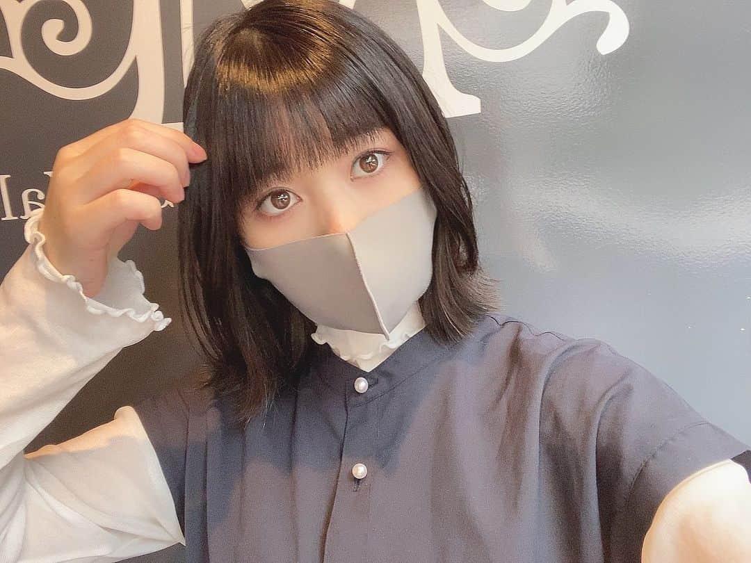 仙石みなみさんのインスタグラム写真 - (仙石みなみInstagram)「. 🤍 髪きったよぉ〜✂︎ 久々さっぱり！  #hare #cut #mediumhair #ボブ」11月1日 22時18分 - sengoku_minami