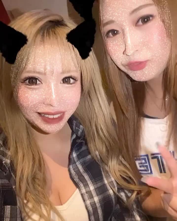 のインスタグラム：「ダイジトモダチ👭🧡 やることやって、遊んでる時間っていっちばん楽しい . #北海道 #札幌 #すすきの #ニュークラブ #ニュークラ  #桃瀬まりあ #クラブプレミア #キャバクラ #ホスト #東京 #六本木 #新宿 #歌舞伎町 #大阪 #北新地 #ミナミ #美尻  #ギャル #おっぱい #シャンパン #japan #Hokkaido #美容  #誕生日 #パーティ #浴衣 #キャバ嬢 #美人 #北海道旅行 #旅行」