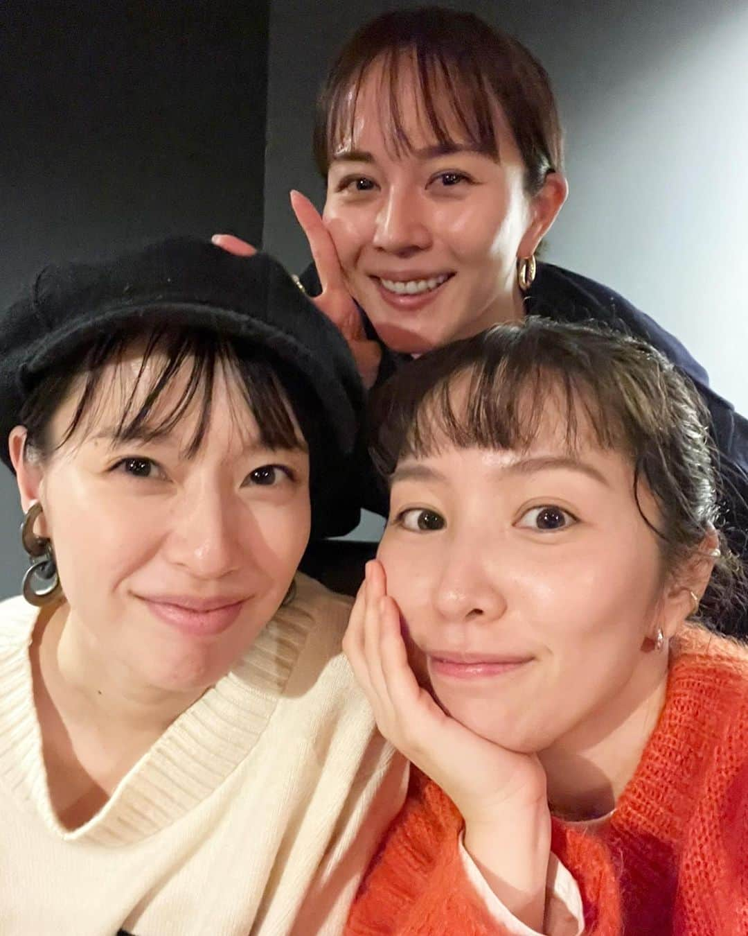 戸田恵梨香さんのインスタグラム写真 - (戸田恵梨香Instagram)「もはや家族の2人と  #2枚目恵梨香的コンプライアンスに引っかかるため自粛。」11月1日 15時53分 - toda_erika.official