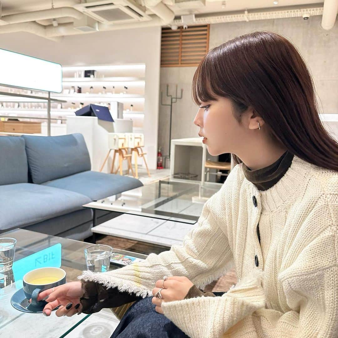 高梨優佳さんのインスタグラム写真 - (高梨優佳Instagram)「新しいお家のインテリアを 買いました 🛋！  こーゆーのほんと楽しい ( ◜︎࿀◝︎ ) デザインとかプロデュース系の仕事やってみたいと 最近すごく思う、、🕊‪𓂃 𓈒𓏸◌‬  超こだわりたい ⋆⸜🌷⸝‍⋆」11月1日 16時39分 - yukaaa0721xx