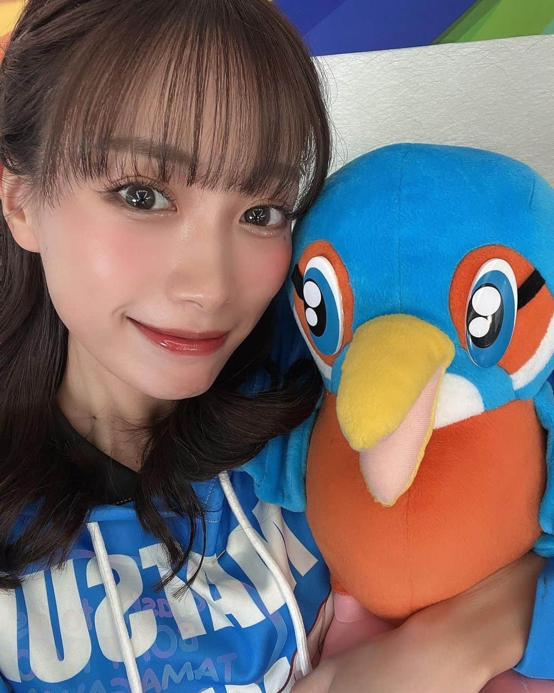 岡島彩花のインスタグラム：「@boatrace.tamagawa 💕  #ボートレース多摩川 どちゃんこTV📺 ありがとうございました😊🫶🏻  多摩川シスターズと！ まったり女子会楽しかったです✨  ありがとうございました♩  #ボレジョ #レースクイーン」