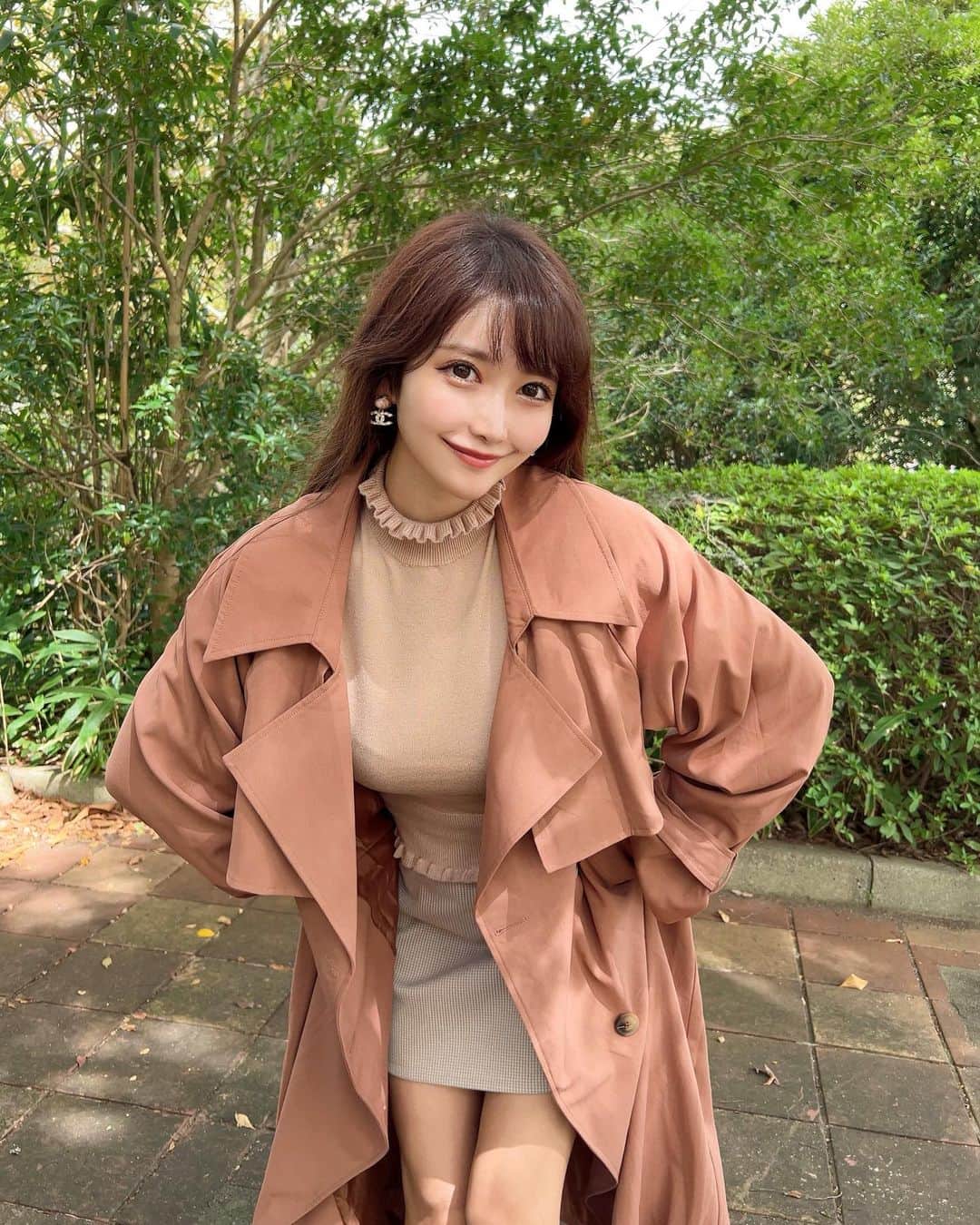 のインスタグラム：「. 🍁🍂🤎 . 11月だね〜 はやい😯😯！ . これから紅葉したり黄葉したり 綺麗な景色が見られるのかな〜と思うとたのしみ🍁✨ . 今の時期の少し肌寒い感じも 好きだなぁ☺️🫶🏻 . . #11月#ファッション#ootd#fashion#fashionista#november#autumn#autumncolors#japan#🍁」