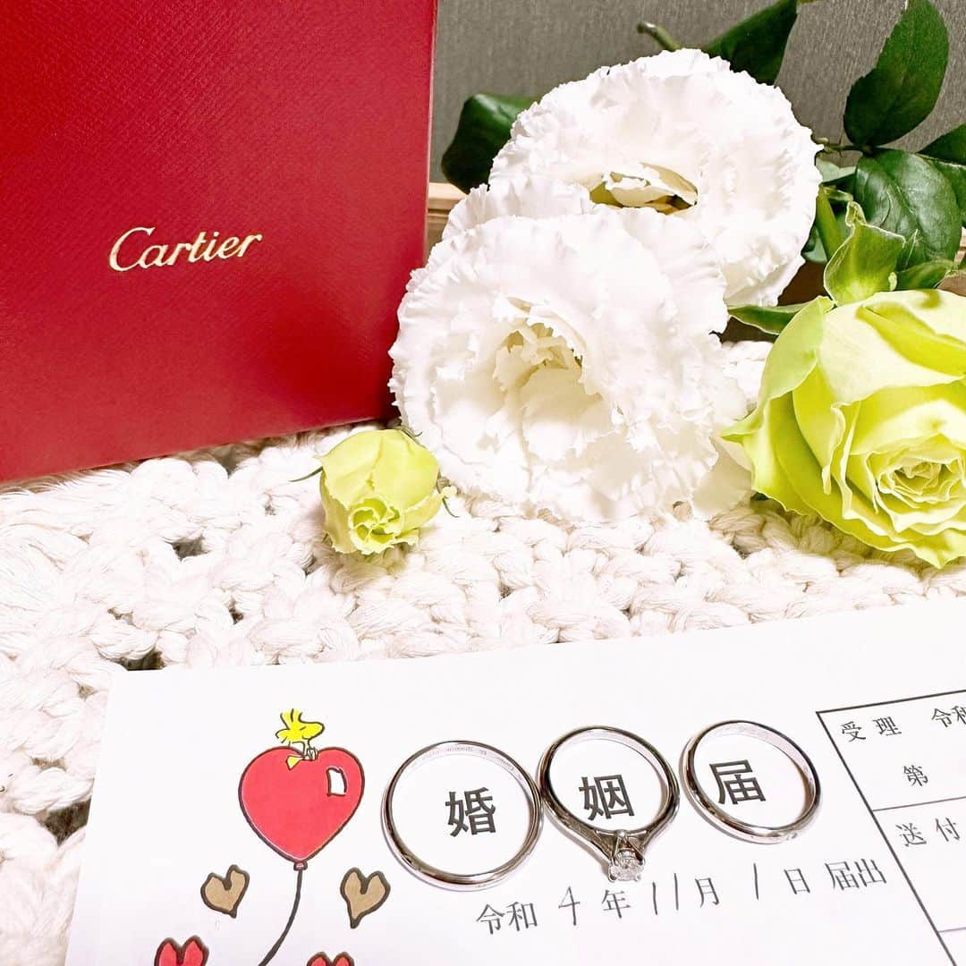 長谷川怜華のインスタグラム：「.. ..  2022.11.1💍  プロポーズしてもらってから 約4ヶ月、、本日無事入籍しました♪  知り合って6年。 付き合って5年。 これからは夫婦だって🤭🤭  今後ともみなさんよろしくお願いします♪  .. ..」