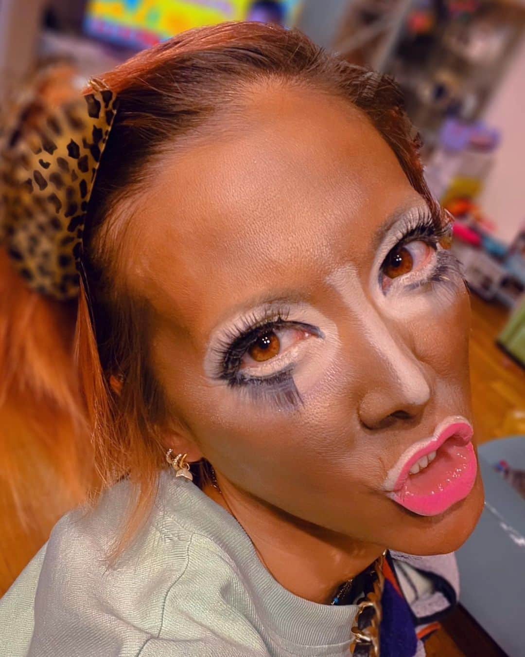 のインスタグラム：「Halloweenの思い出その②  #halloween #ギャルメイク #土屋アンナ」