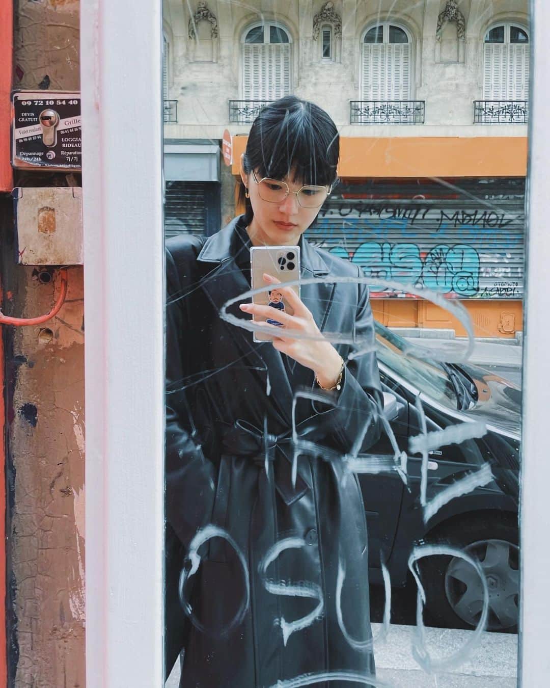 新井貴子のインスタグラム：「久しぶりのParis🇫🇷  パリの空気を感じると、いつも身が引き締まり緊張感もより強まっていたけど、今となってはその感覚を楽しめるようになっている。  毎年パリに行って仕事をさせていただくたびにその成長を感じることができる。 ここで得た刺激を更に自分の成長へ繋げます。  ※最終日に食べたタルトタタンが一番気合い入ってました🦦🍎」