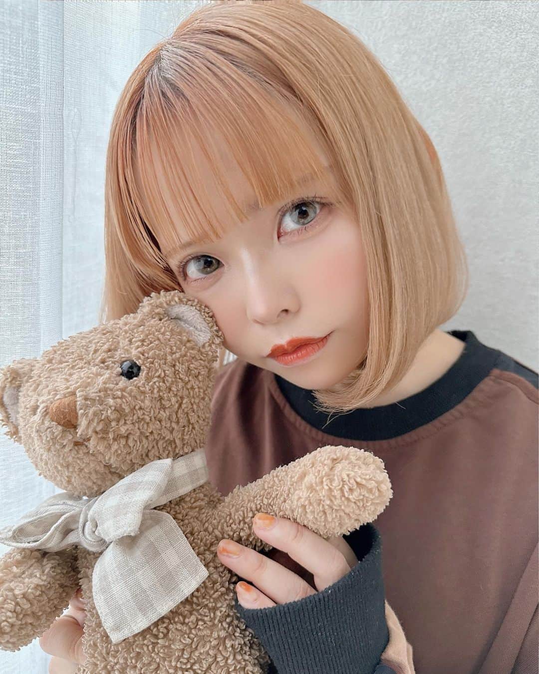 つぐみるんのインスタグラム：「3年ぶりのショートヘア🧸 #わたるマジック 🪄🪄 わたるさんありがとうございます🥺」