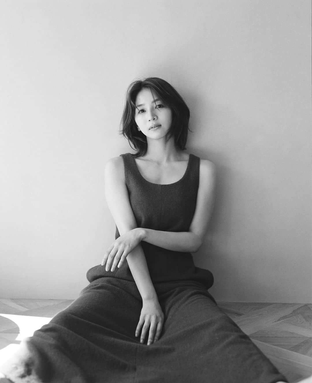 傳谷英里香のインスタグラム：「. お知らせです🎁 ⁡ 11月6日 12時より 🎊OFFICIAL FAN CLUB OPEN 🎊　 ⁡ それに伴い翌日の7日20時に 　　FC限定配信します🗣 ⁡ 大切な人をより大切にしたい、 心の深いところで繋がりたい、 以前と変わらぬ気持ちで立ち上げました。 ⁡ 新しいコンテンツもあり、 自分の改善点も踏まえ、 より一層楽しんで貰えるかと思います🤫 ⁡ FCのURLは当日の6日に🪐お楽しみにっ」