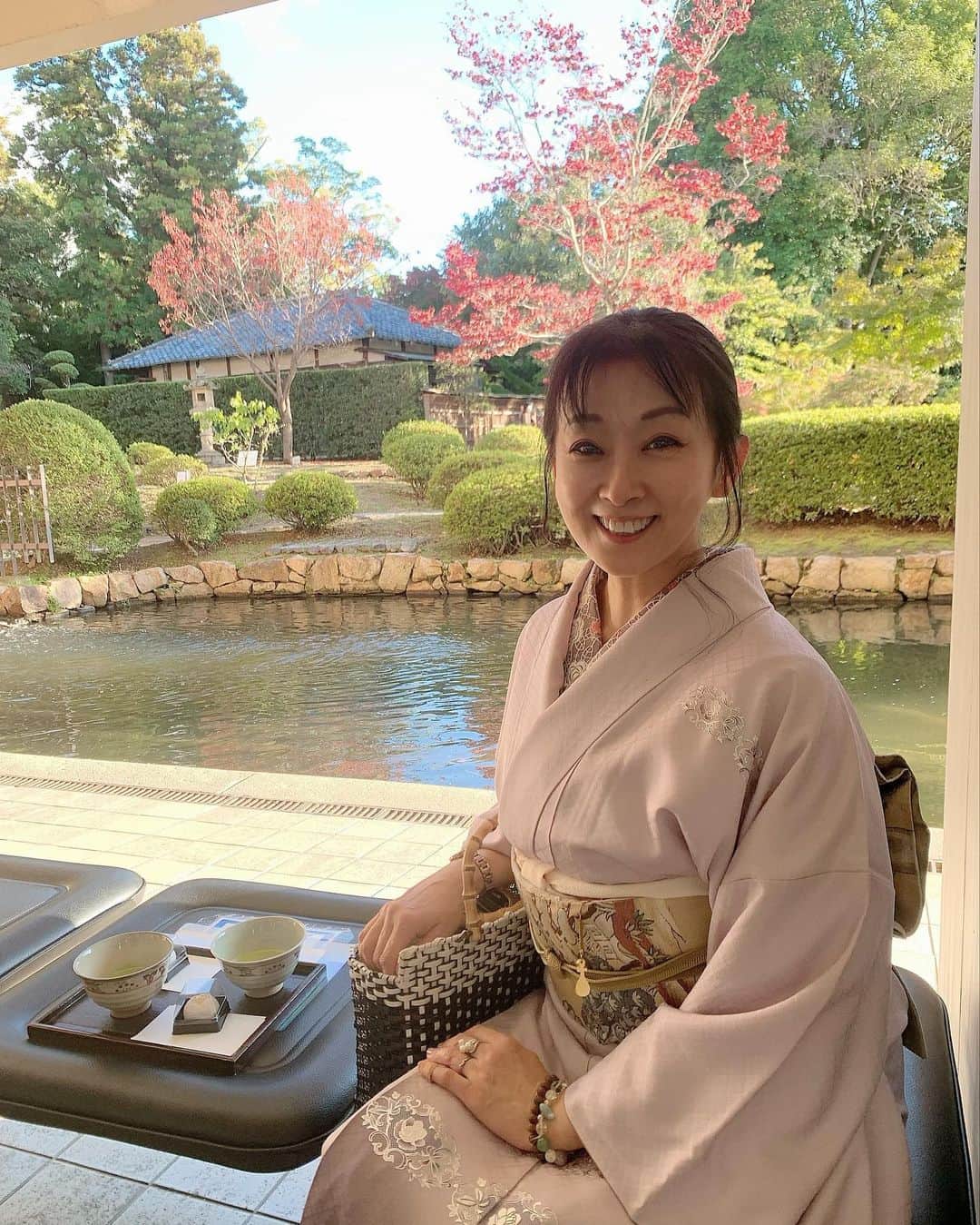 南かおりのインスタグラム：「奈良と正倉院展を満喫！ 暑いくらいのいい天気！ ご飯も最高に美味しかったのでたっぷり記事にします！ まだ書かないけど😁興味のある方はブログをご覧ください。ここのお店は最高なんすよねー！」